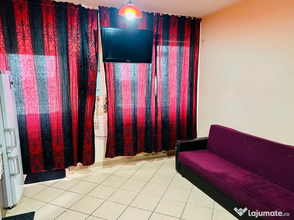 Vând garsonieră open speice