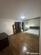 Apartament 1 camera D, in Podul de Fier,