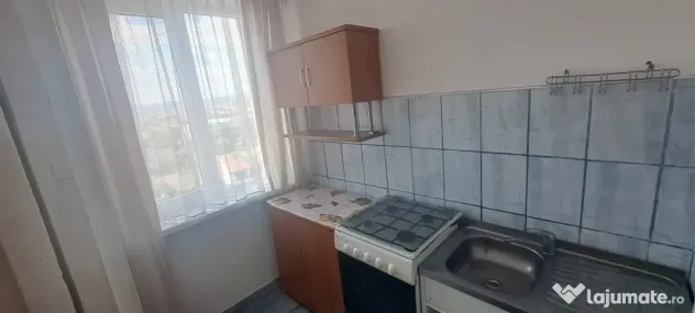 Garsoniera de închiriat