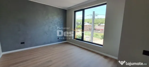 Visani , COMISION 0%, Casa P+1