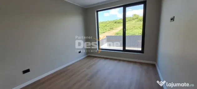 Visani , COMISION 0%, Casa P+1