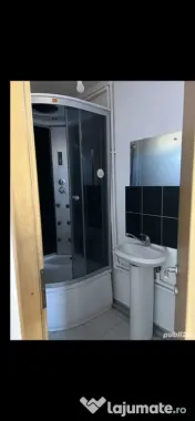 Aparatorii patriei vila garsoniera metrou