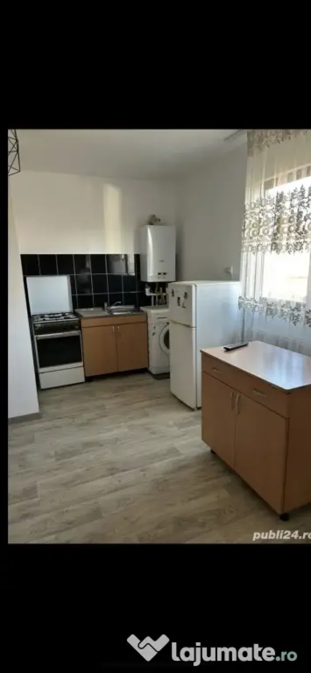 Aparatorii patriei vila garsoniera metrou