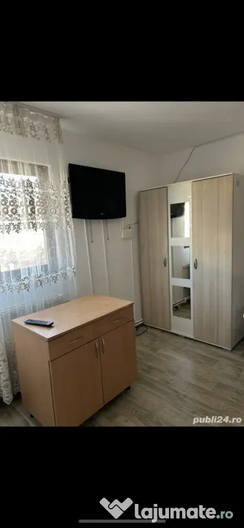 Aparatorii patriei vila garsoniera metrou