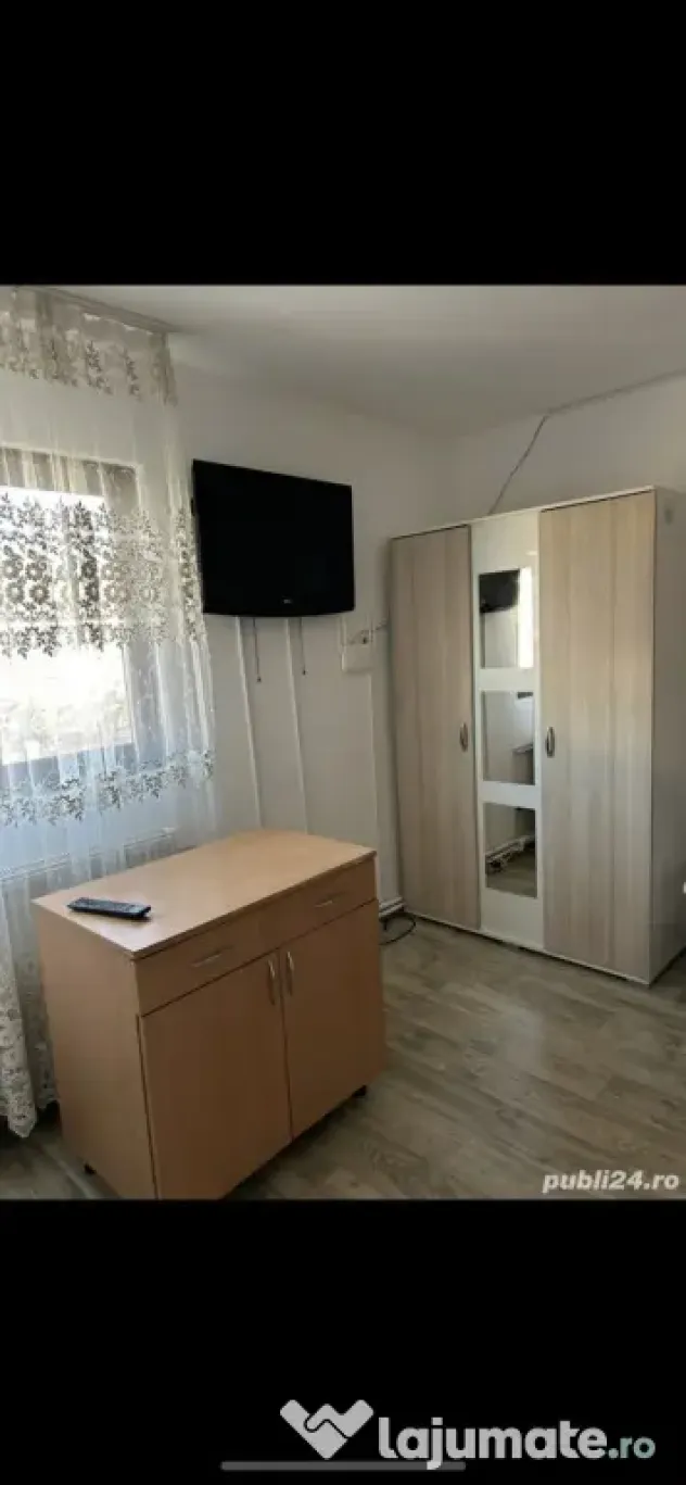 Aparatorii patriei vila garsoniera metrou