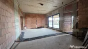 Individuală la roșu, un singur nivel, 5 camere | teren gen 