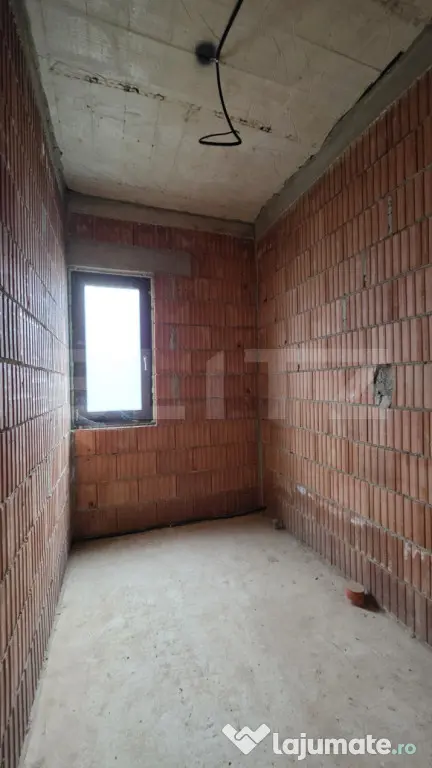 Individuală la roșu, un singur nivel, 5 camere | teren gen