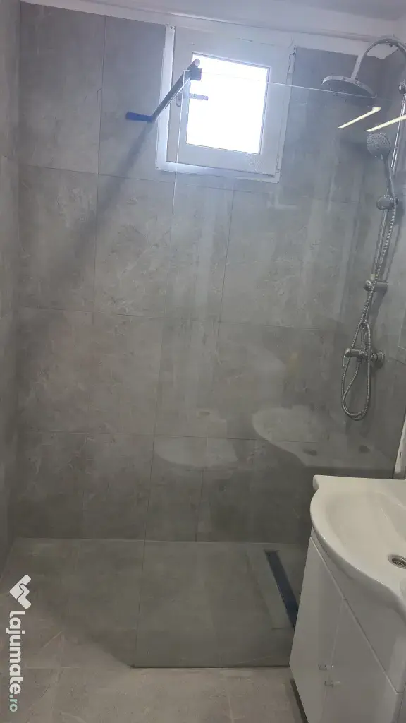Apartament 2 camere 5min. metrou Raul Doamnei