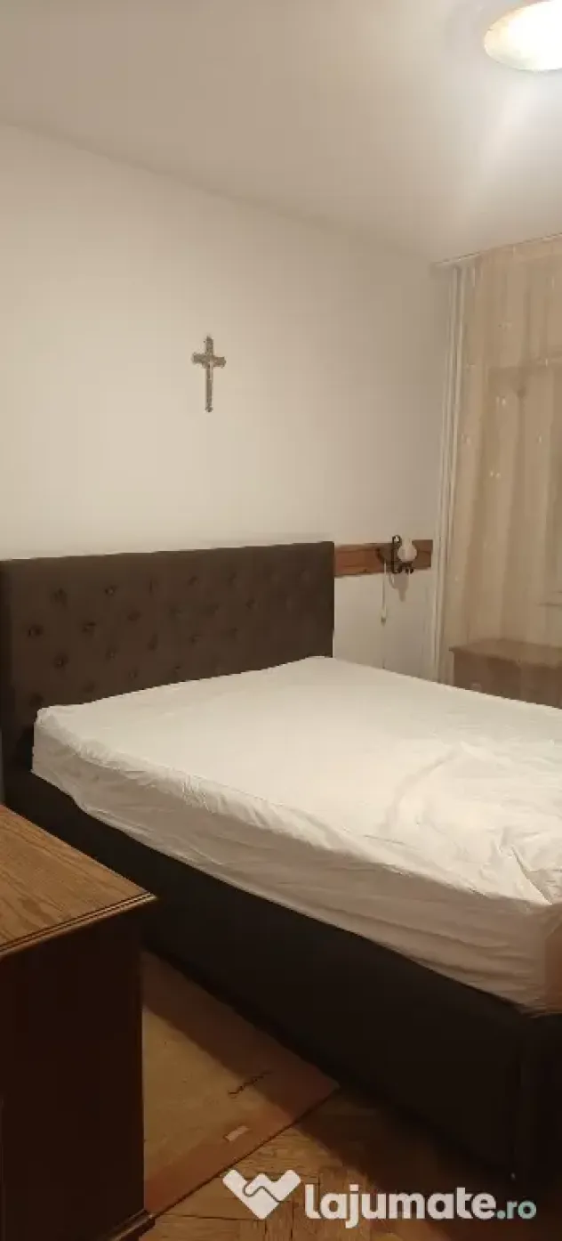 Inchiriez apartament 2 camere str. 9 Mai