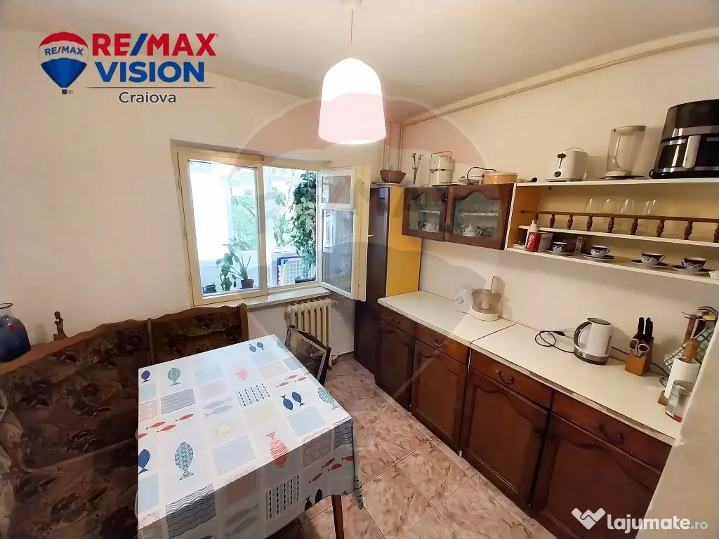 Apartament de vânzare în zona Profi -Valea Rosie