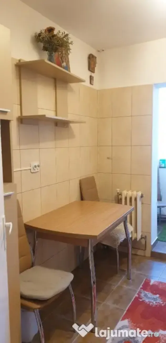 Inchiriez apartament 2 camere in cartier Galata