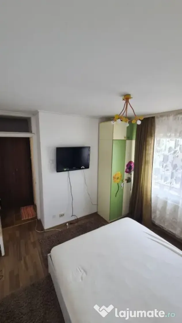 Inchiriez apartament 2 camere in cartier Galata