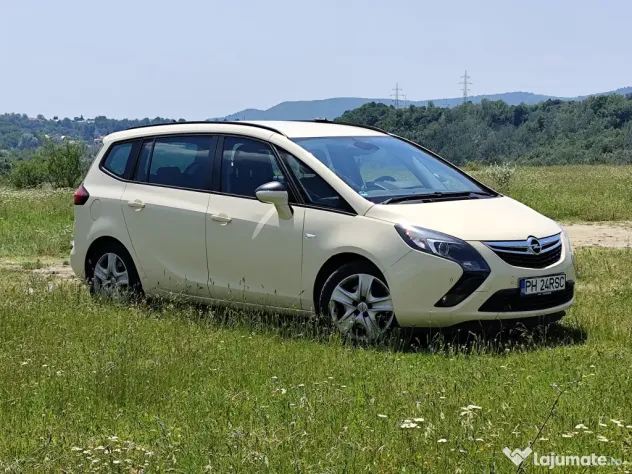 Opel Zafira C 2016,7 locuri