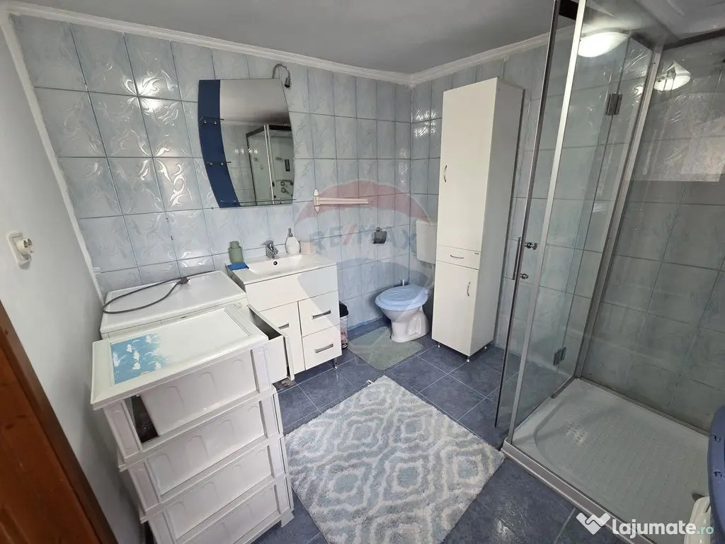 Casa 4 camere Central