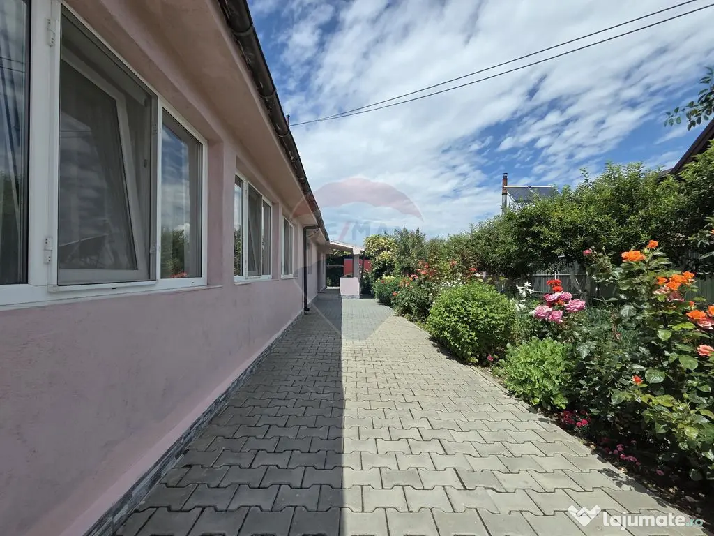 Casa 4 camere Central