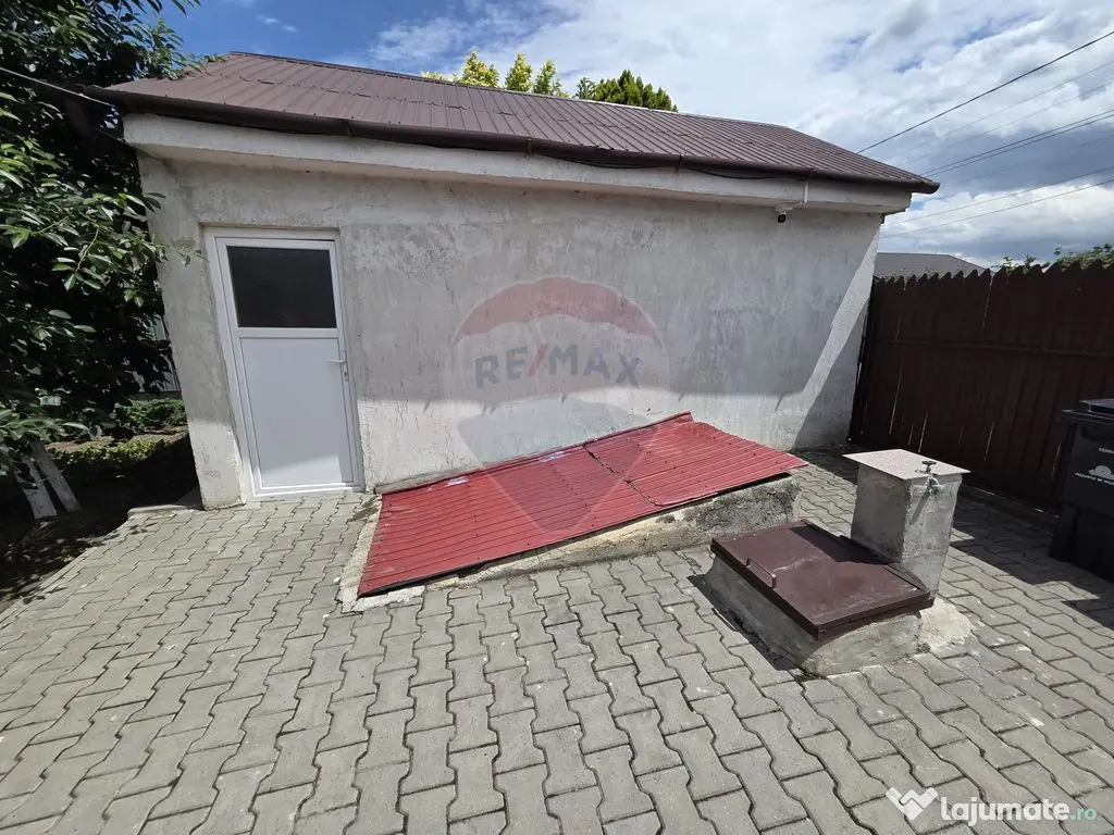Casa 4 camere Central