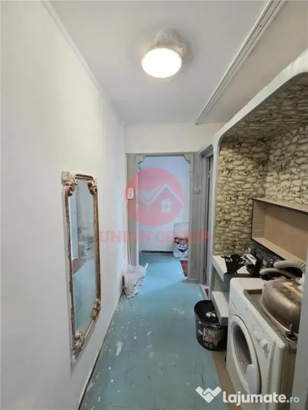 Apartament 3 Camere, Semidecomandat, Zona Piata Amzacea, Eta