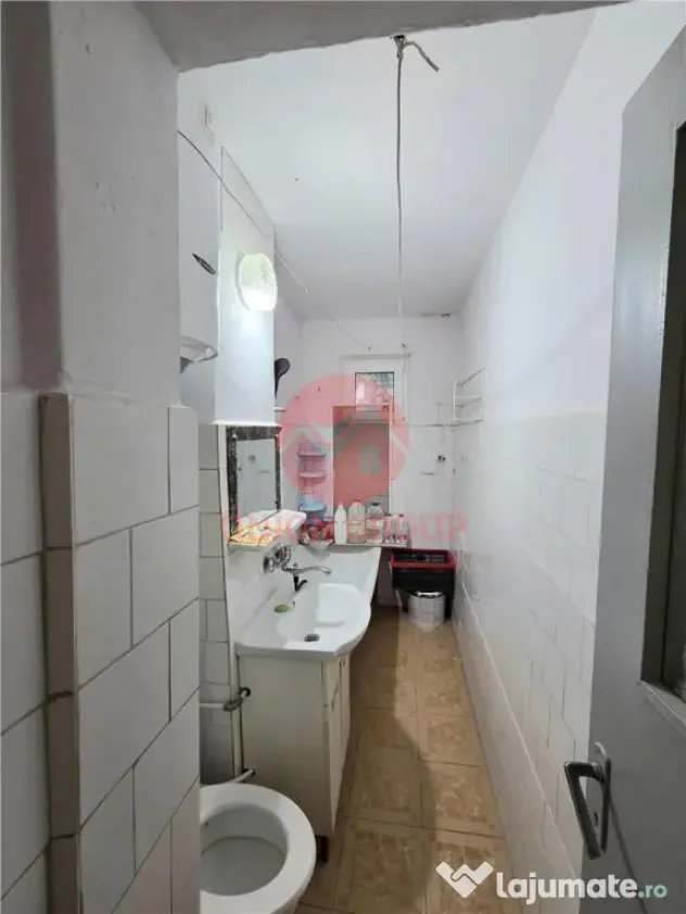 Apartament 3 Camere, Semidecomandat, Zona Piata Amzacea, Eta