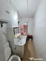 Apartament 3 Camere, Semidecomandat, Zona Piata Amzacea, Eta