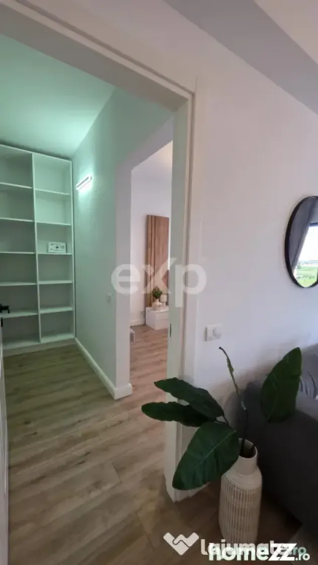 Tunari -3 dormitoare | 4 băi | 2 livinguri | terasă+piscin