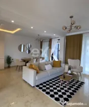 Tunari -3 dormitoare | 4 băi | 2 livinguri | terasă+piscin