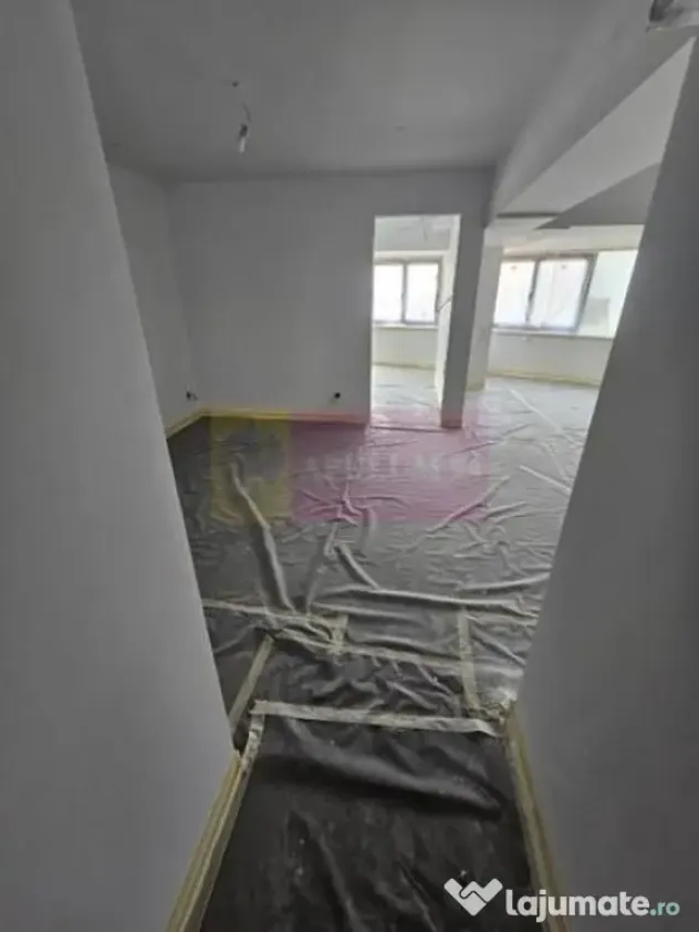 Apartament 3 camere, Bulevardul Unirii, etaj 6