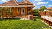 Casa cu farmec autentic, anexe, 1.100 mp teren roditor, Saul 