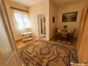 Casa cu farmec autentic, anexe, 1.100 mp teren roditor, Saul 