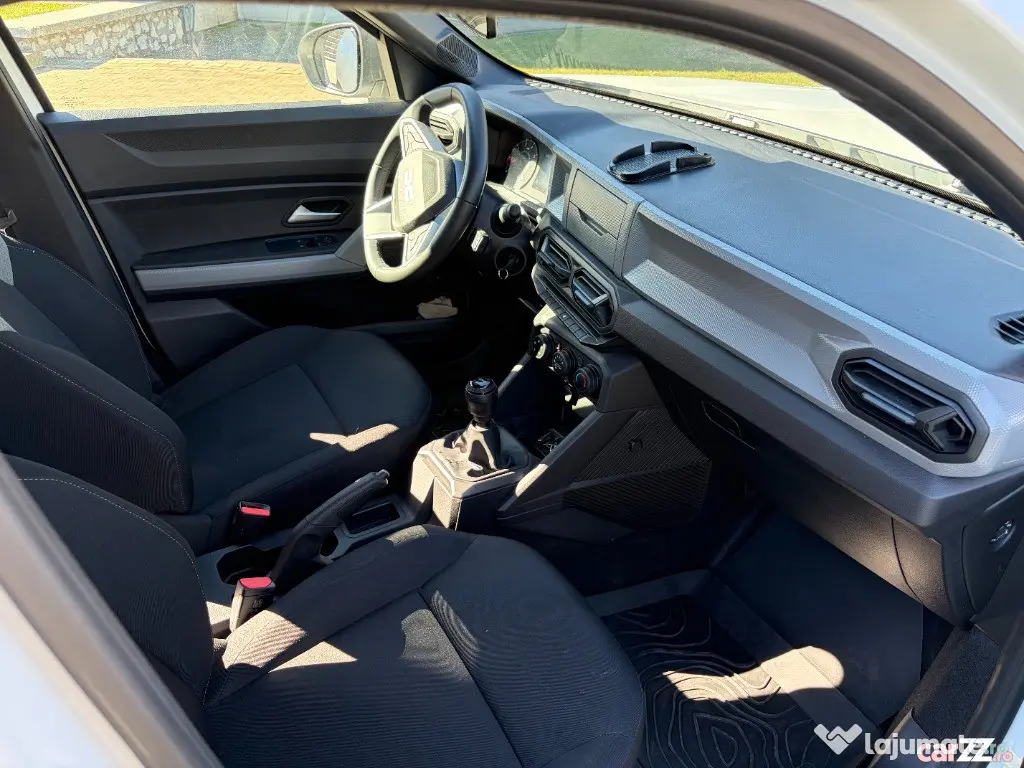 Dacia Duster 3, fab. 2024, 15100 km, gaz+benzina noua!