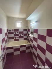 Apartament 2 camere decomandat, 52mp, etaj 3, b-dul Unirii. 