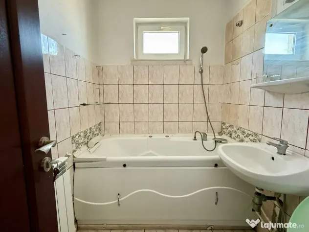 Comision 0% Tomis Nord apartament decomandat 3 camere centrala pe gaz