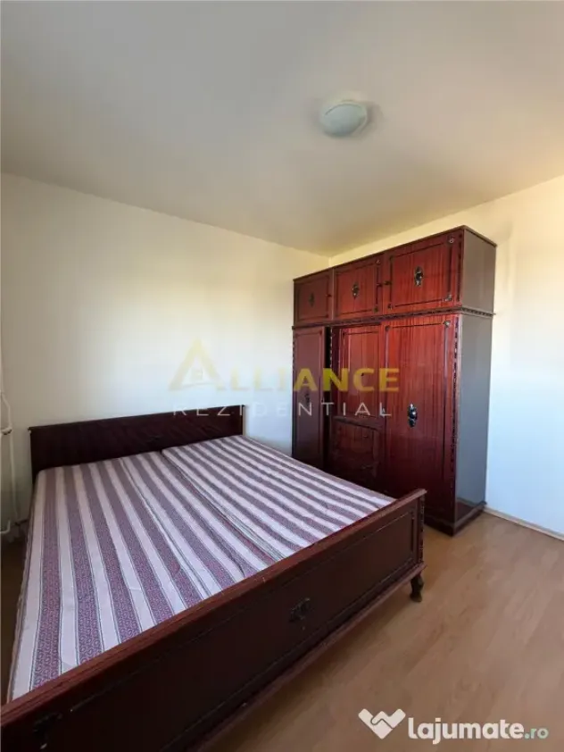 Apartament 2 camere semidecomandat