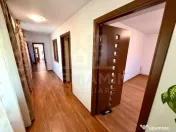 Casa Parter - Renovata - Centrala proprie - 546mp - Nicol... 
