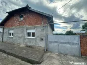 CASA SOLIDA CU TEREN SI CURTE, BOCSA VASIOVA. COMISION ZERO