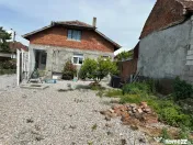 CASA SOLIDA CU TEREN SI CURTE, BOCSA VASIOVA. COMISION ZERO