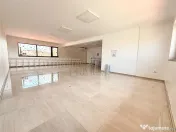 Spatiu generos in Mosnita Noua ideal pentru activitati, curs 