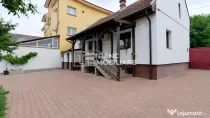 Casa de închiriat în Parneava / Curte spațioasă și c...
