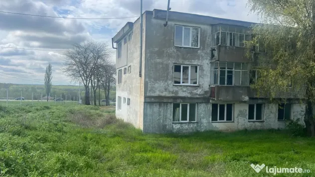 Oportunitate Unică lângă Galați 3.830MP Construiți+7400 mp Teren Inclus
