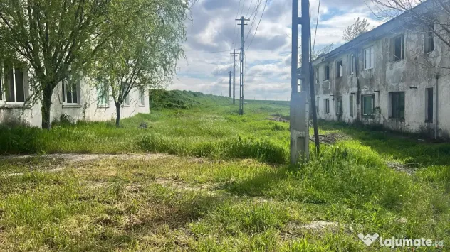 Oportunitate Unică lângă Galați 3.830MP Construiți+7400 mp Teren Inclus