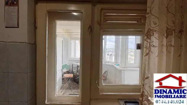 Ap. 2 cam, 63 mp, decomandat, Mihai Viteazul – 65 000 Euro