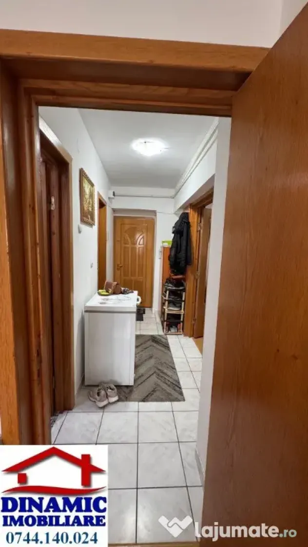 Ap. 2 cam, 63 mp, decomandat, Mihai Viteazul – 65 000 Euro