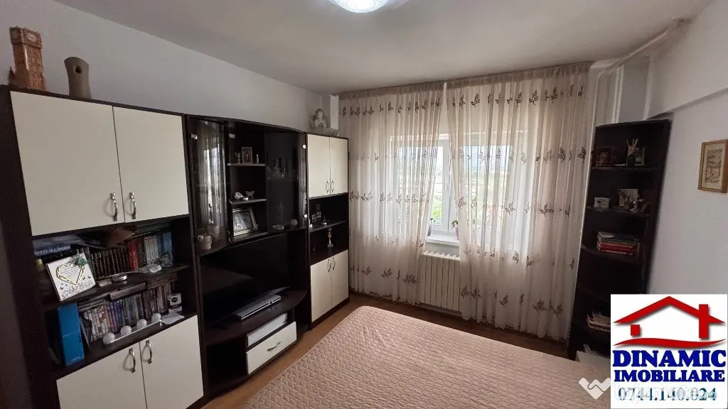 Ap. 2 cam, 63 mp, decomandat, Mihai Viteazul – 65 000 Euro