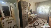 Apartament 4 camere bloc ''80 langa metrou/Piata Crangasi