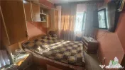 Apartament 4 camere bloc ''80 langa metrou/Piata Crangasi