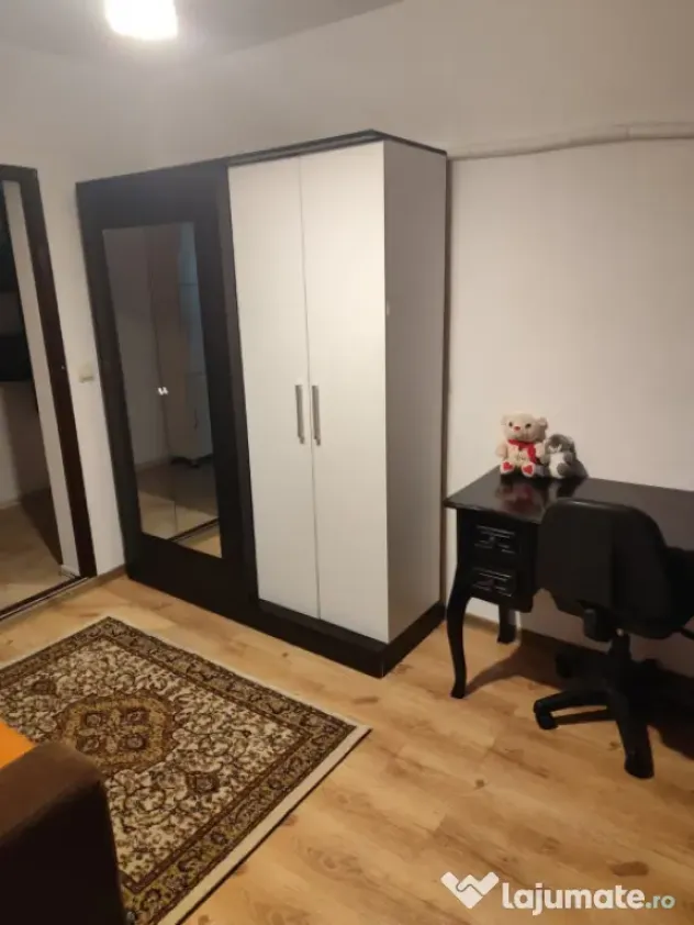 Închiriere Apartament 3 camere Faleză Nord, Constanța