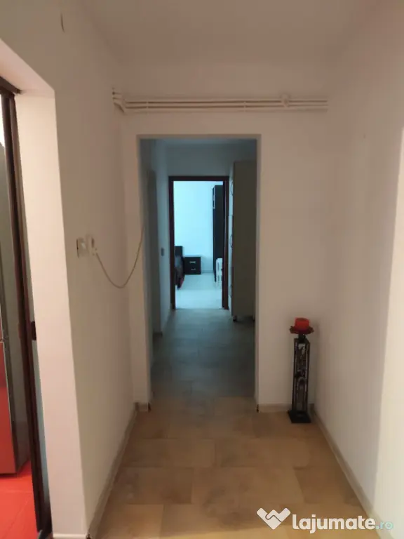 Închiriere Apartament 3 camere Faleză Nord, Constanța