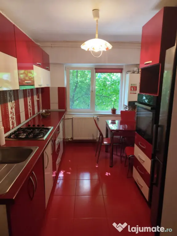 Închiriere Apartament 3 camere Faleză Nord, Constanța