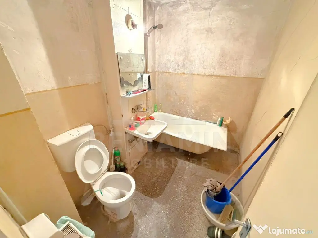 2 Camere-56.5mp-Etaj 2-Bloc 1979-Craiovita Noua-zona Carr...