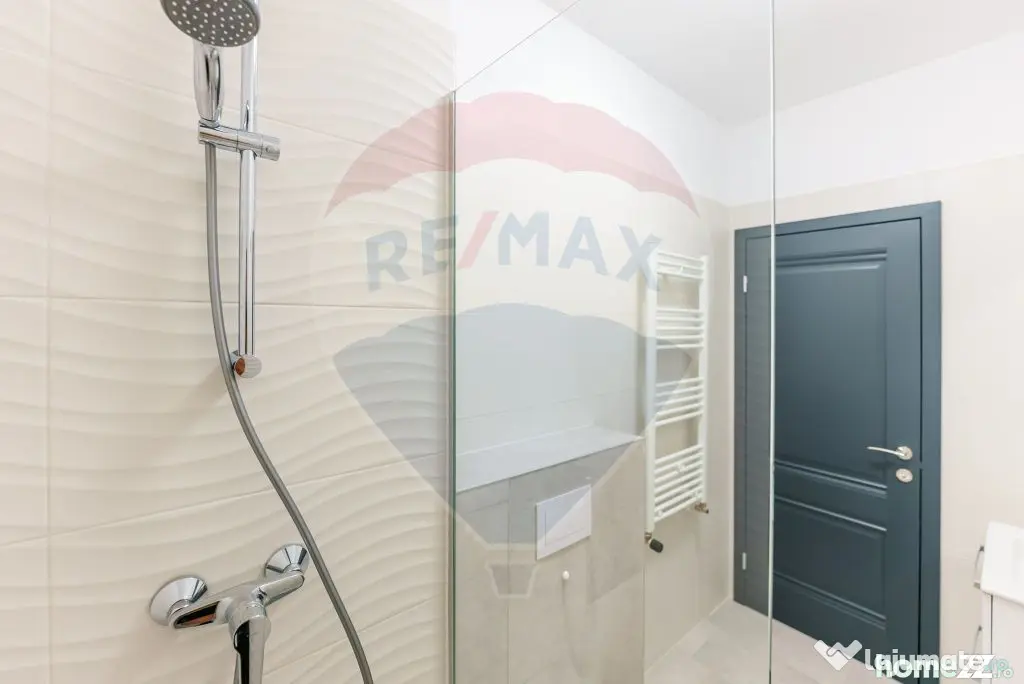 APARTAMENT 3 CAMERE + loc parcare - Adora Park