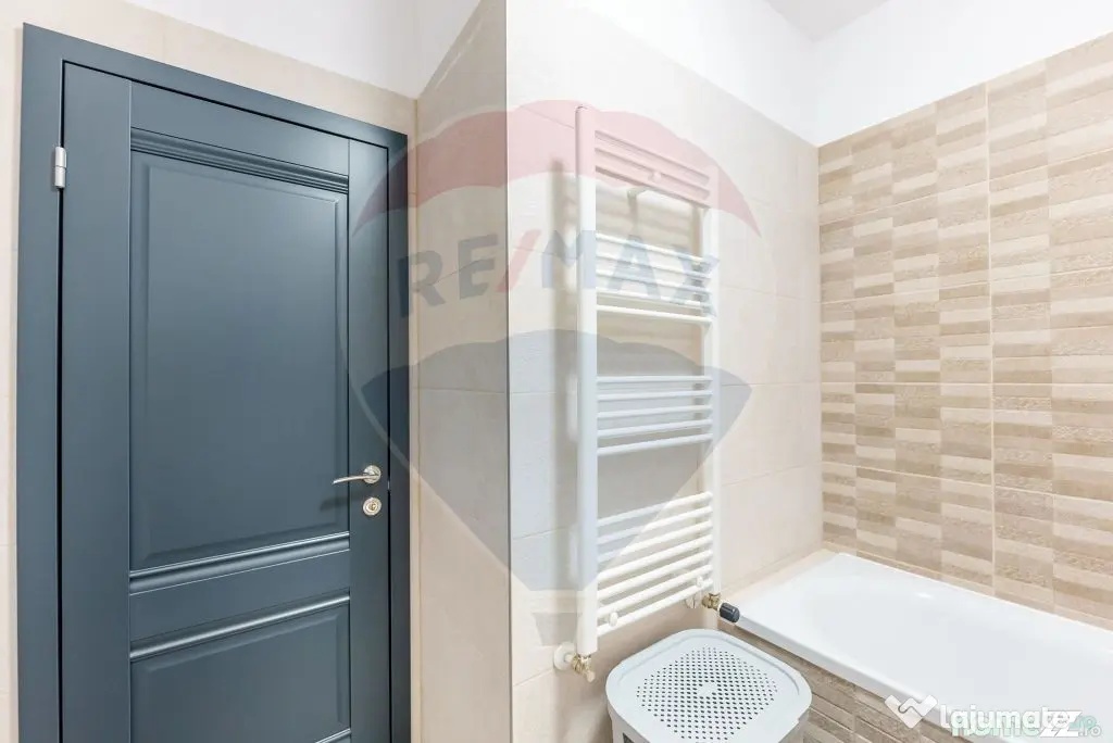 APARTAMENT 3 CAMERE + loc parcare - Adora Park